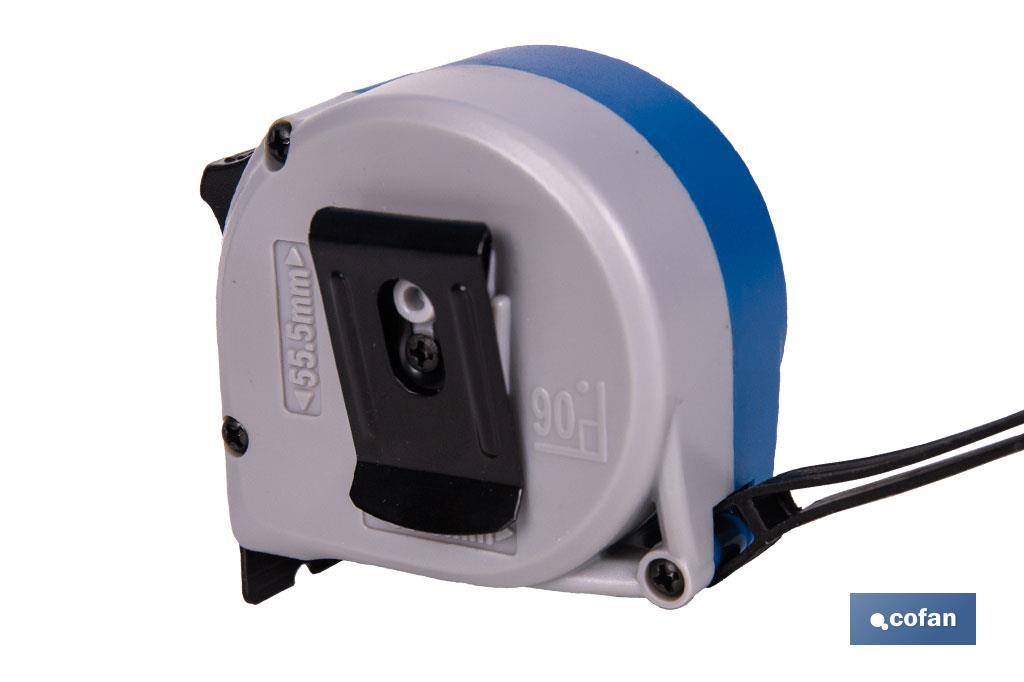 Flexómetro estándar | Carcasa resistente de ABS | Botón de bloqueo | Gancho no magnético | Funda antichoque | Disponible con cinta de 3, 5 y 8 metros de longitud - Cofan