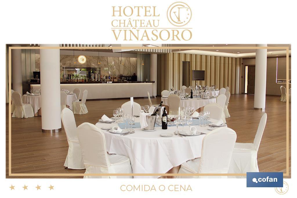 Comida o cena en Hotel Chateâu Viñasoro - Cofan