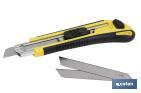 Utility knife with interchangeable blades | Includes spare blades | Blade size: 18mm - Cofan