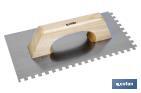 Frattazzo dentellato | Dimensioni: 275 x 115 mm | Dentellatura: 8 x 8 mm | Per l’edilizia | Manico di legno - Cofan