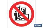 PROHIBIDO SITUARSE DEBAJO CARGA
