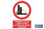 Prohibido colocar objetos sobre plataforma de trabajo sin rodapié - Cofan