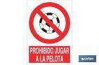 Prohibido jugar a la pelota - Cofan