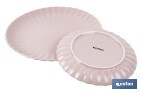 Vajilla de porcelana esmaltada en color rosa nude con diseño en relieve | Set de 16 piezas | Apta para lavavajillas, microondas y horno - Cofan