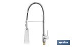 Grifo de cocina monomando con rociador | Caño giratorio 360° | Cuerpo de latón | Medidas: ø5 x 48 x 22 cm | Disponible en acabado cromado - Cofan