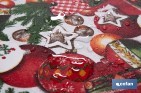 Rollo de mantel resinado antimanchas con adornos y ramas de abeto | Materiales: 75 % algodón y 25 % poliéster | Diseño navideño, fácil de limpiar - Cofan