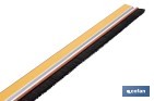 Burlete adhesivo de aluminio con cepillo | Longitud de 92 cm | Disponible en diferentes acabados - Cofan