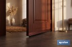 Burlete adhesivo de aluminio con cepillo | Longitud de 92 cm | Disponible en diferentes acabados - Cofan