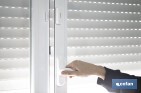 Sensor inteligente para puertas y ventanas | Conexión WiFi y Bluetooth | Funciona con aplicación Smart Life o Tuya | Compatible con Alexa y Google | Protección antirrobo - Cofan