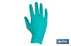 Caja de 100 guantes de nitrilo desechables de color verde, sin polvo, de alta resistencia y protección profesional | Disponible en diferentes tallas - Cofan