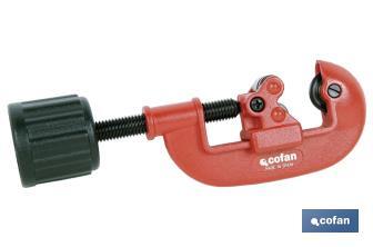 Cortatubos con 2 rodillos | Diámetro: 3-30 mm | Cortador ajustable | Color rojo - Cofan