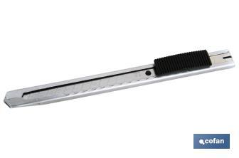 Stainless steel utility knife | Compact and lightweight frame | Ideal for handicrafts - Cofan