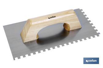 Paleta modelo llana dentada | Longitud: 275 x 115 mm | Dentado: 8 x 8 mm | Para la construcción | Mango de madera - Cofan