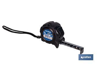 Expositor para flexómetros con hoja de nylon negra y doble cara de Cofan | Incluyen los flexómetros | Varias medidas y capacidades - Cofan