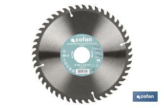 Lame de scie à onglet | Disque de coupe avec des incrustations pour bois | Incrustation de métal dur | Différents nombres de dents et plusieurs dimensions - Cofan