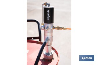 Carro portabidones de acero con ruedas antipinchazo | Cadena de seguridad | Alta resistencia y maniobrabilidad | Adecuado para bidones de 205 litros - Cofan