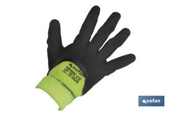 Nitrile-coated gloves with cold-resistant foam | Ideal for low-temperature activities | Comfortable and tough gloves - Cofan