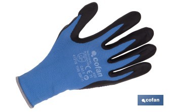 Guantes impregnados de nitrilo con puntos azules | EN 388-4121X | Alta destreza y comodidad | Disponibles desde la talla 6 hasta la 11 - Cofan
