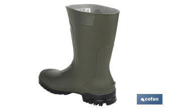 Bota de Agua | Meio Cano | Fabricada PVC | Cor Verde | Sola AntiDerrapante - Cofan