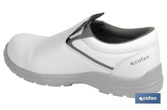 Mocasín de Seguridad S2 SRC | Tallas desde la 35 a la 47 en Color Blanco | Zapato de Trabajo Modelo White Fox - Cofan