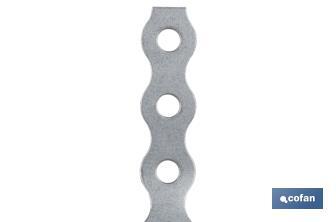 Rouleau de ruban perforé en acier galvanisé | Dimensions : 17 mm x 0,8 mm x 10 m - Cofan