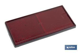 Catadióptrico rectangular con adhesivo para poner en vehículos | Medidas: 106 x 50 mm | Disponible en 3 colores - Cofan