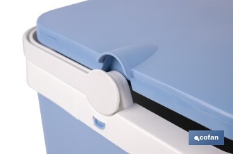 Nevera rígida de 24 litros | Color: azul claro | Material: polipropileno - Cofan