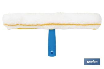 Window squeegee with washer sleeve  - Cofan