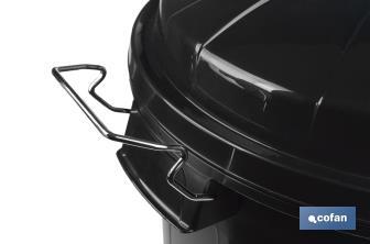 Poubelle avec couvercle et poignées métalliques | Capacité : 100 litres | Matériau : polypropylène | Couleur : noir - Cofan