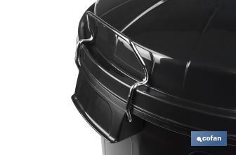 Poubelle avec couvercle et poignées métalliques | Capacité : 100 litres | Matériau : polypropylène | Couleur : noir - Cofan