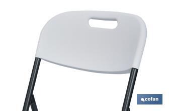 Cadeira dobrável de cor branca | Adequada para utilização no interior e no exterior | Dimensões: 46 x 53 x 86 cm  - Cofan