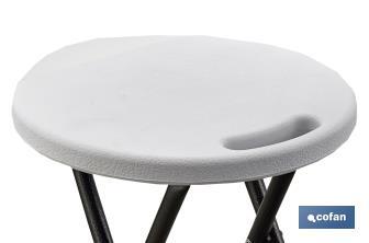 Banqueta dobrável em branco | Adequado para utilização no interior e no exterior | Dimensões: 33 x 30 cm largura x 46 cm altura - Cofan