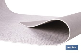 Rollo de alfombra vinílica semirrígida de impresión digital | Estampado jaspeado en gris claro | Resistente para suelos interiores y exteriores cubiertos - Cofan