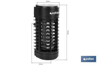 Lámpara LED antiinsectos con enchufe| Potencia: 3W | Descarga Eléctrica: 1200V | Área: 50 m² | Protégete contra los insectos - Cofan