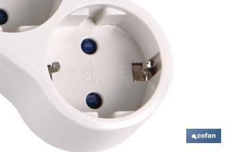 Adaptateur triple Frontal Schuko avec interrupteur | Couleur Blanche | 16 A - 250 V - Cofan