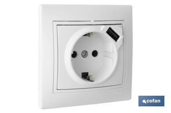 2-pin socket base | Pacific Model | Mono-block with shutter | It includes 1 USB port - Cofan