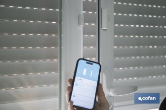 Sensor inteligente para puertas y ventanas | Conexión WiFi y Bluetooth | Funciona con aplicación Smart Life o Tuya | Compatible con Alexa y Google | Protección antirrobo - Cofan