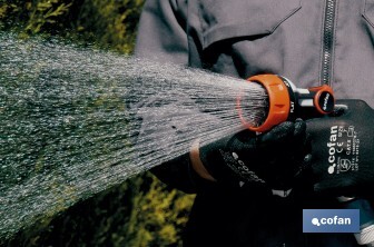 Spray gun with 7 spray patterns and thumb control design - Cofan