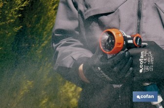 Spray gun with 7 spray patterns and thumb control design - Cofan